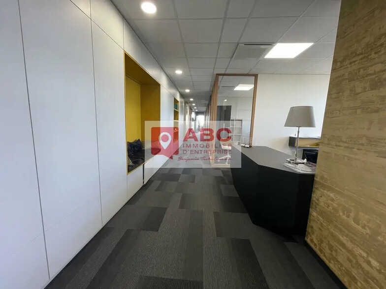 Bureau dans Pérols à louer - Photo de l’immeuble – Image 1 sur 10