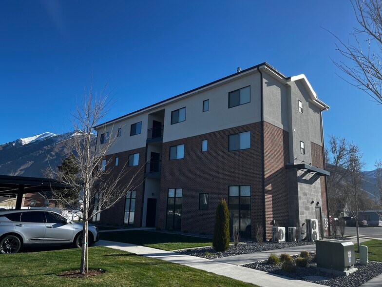 560 S Main St, Springville, UT à vendre - Photo de l’immeuble – Image 2 sur 24