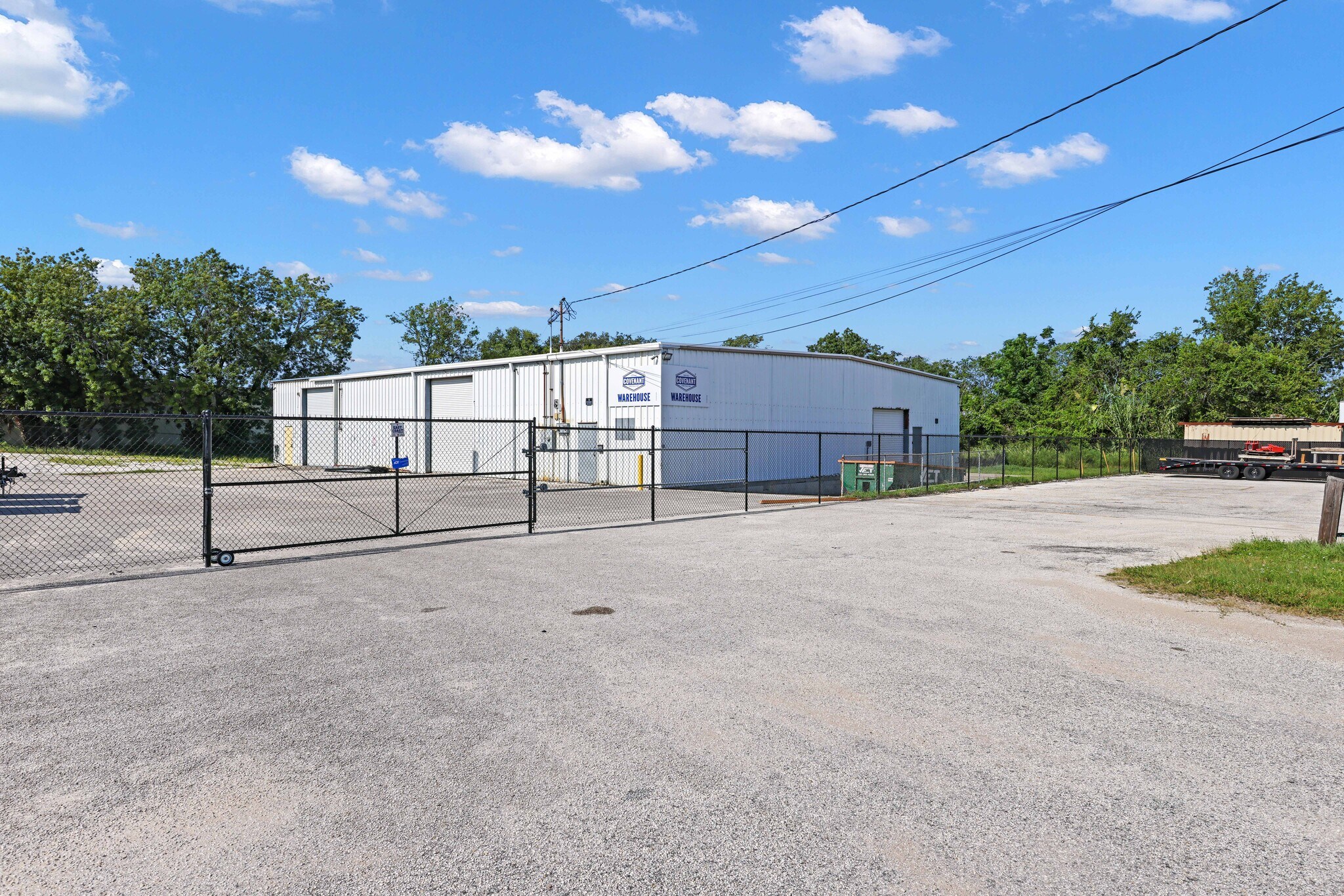 815 N Cocoa Blvd, Cocoa, FL à louer Photo principale– Image 1 sur 5