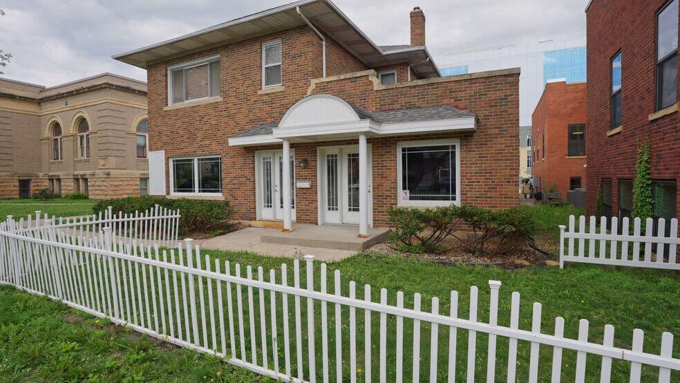110 S Broad St, Mankato, MN à louer - Vidéo sur l’annonce professionnelle – Image 3 sur 41