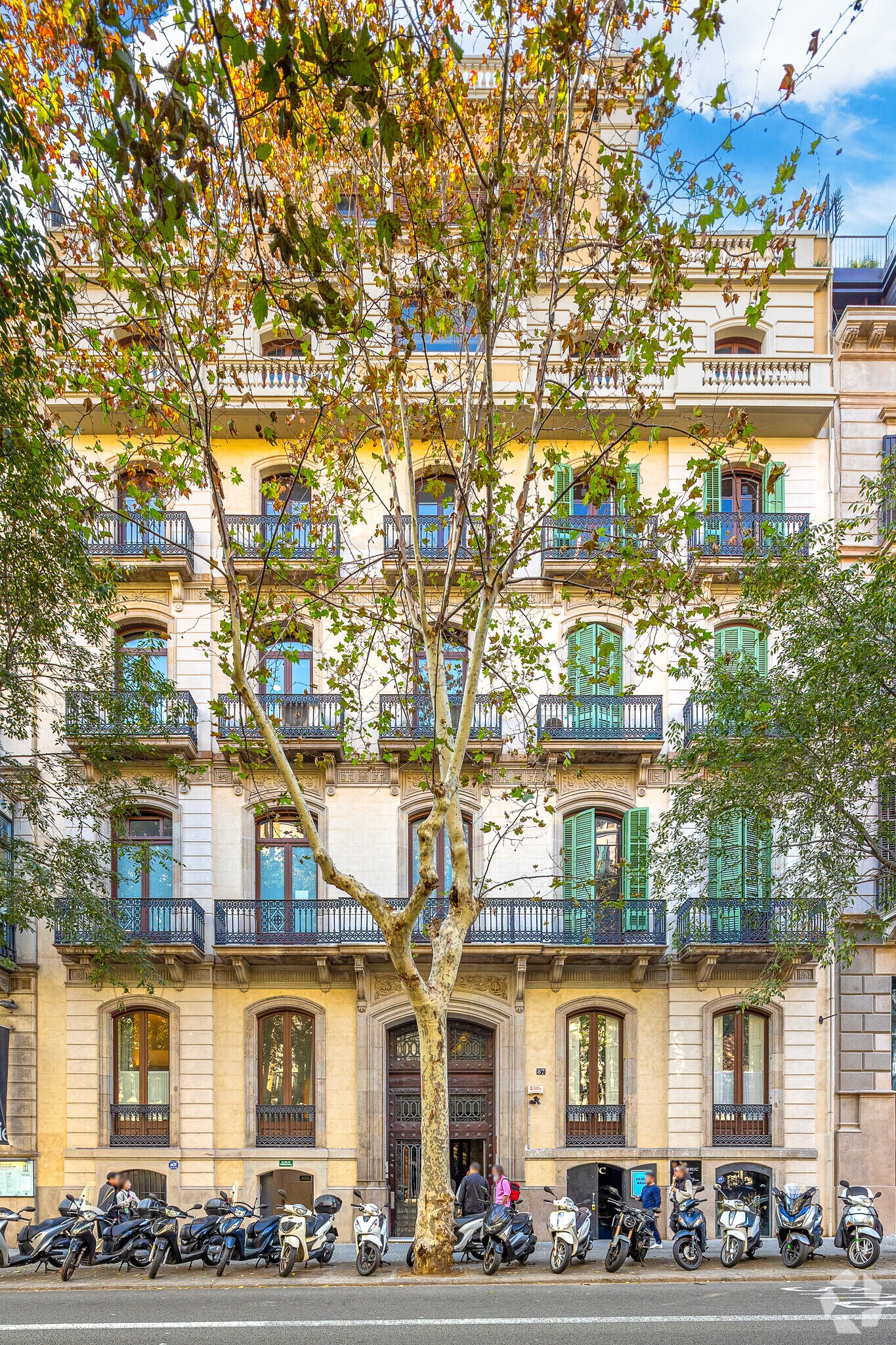 Bureau dans Barcelone, Barcelona à louer Photo principale– Image 1 sur 3