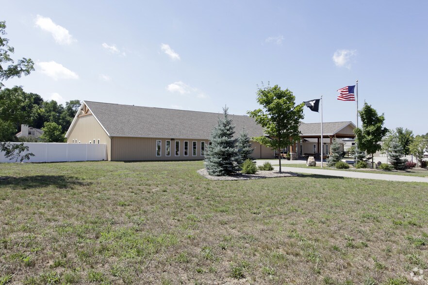 330 Rockford Park Dr, Rockford, MI à vendre - Photo principale – Image 1 sur 3