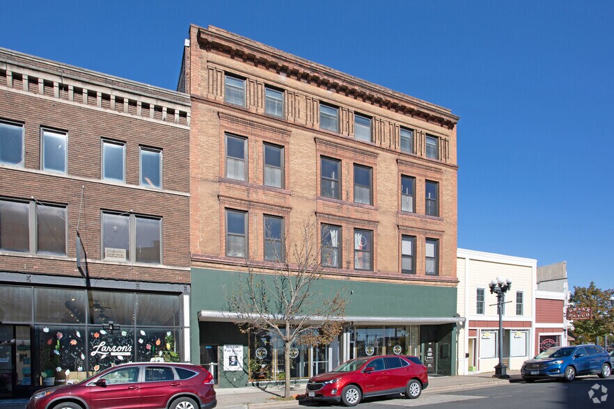 511-513 Main St, La Crosse, WI à louer - Photo de l’immeuble – Image 2 sur 3