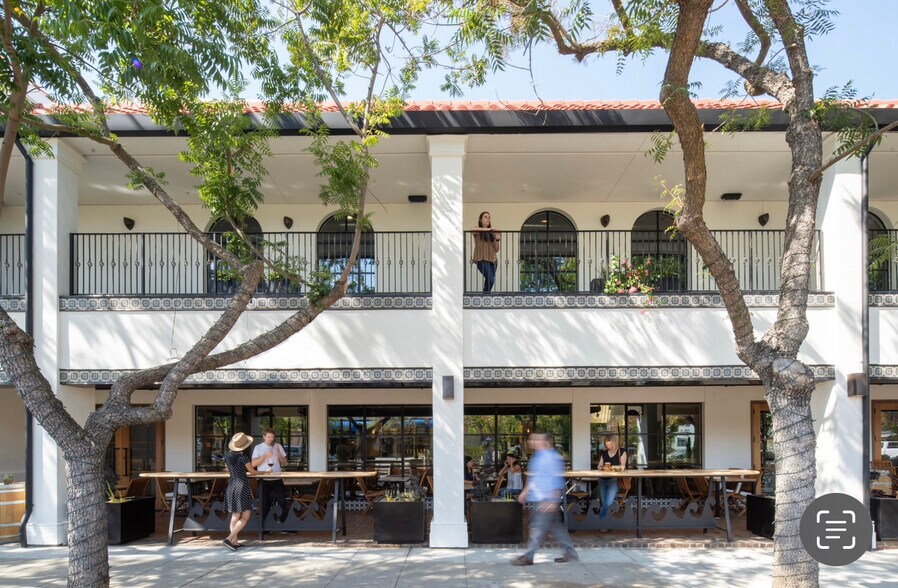 170 State St, Los Altos, CA à louer - Photo de l’immeuble – Image 2 sur 16