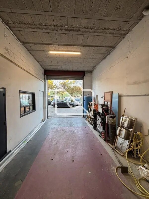 Plus de détails pour Bureau, Industriel/Logistique à louer