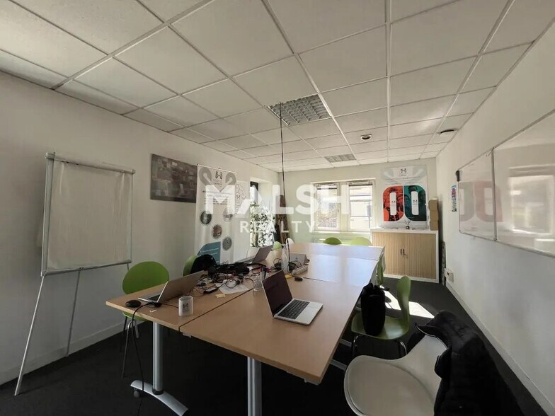 Bureau dans Lyon à louer - Photo de l’immeuble – Image 3 sur 15