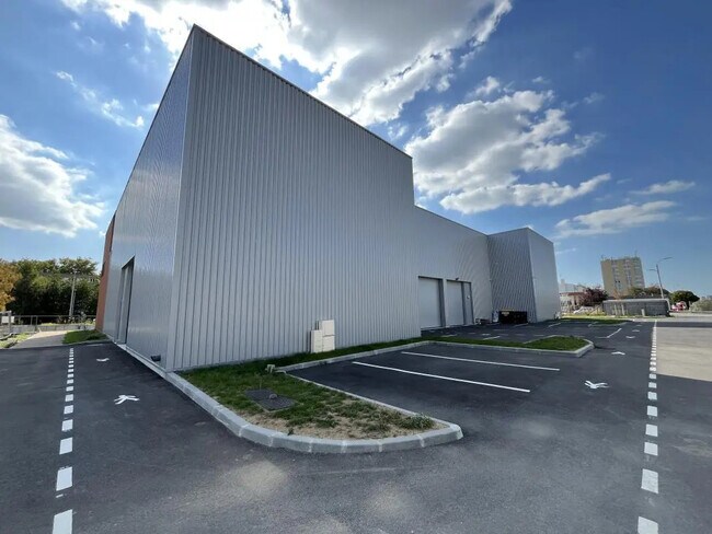 Plus de détails pour Industriel/Logistique à vendre