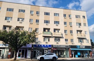 Plus de détails pour 150-15 Northern Blvd, Flushing, NY - Logement à vendre