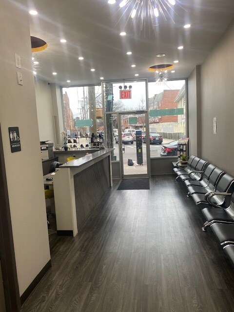 4116 Junction Blvd, Flushing, NY à louer Photo intérieure– Image 1 sur 7