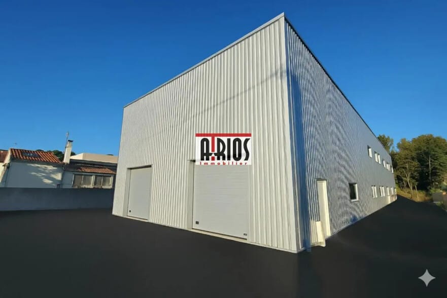 Industriel/Logistique dans La Seyne-sur-Mer à vendre - Photo de l’immeuble – Image 2 sur 6