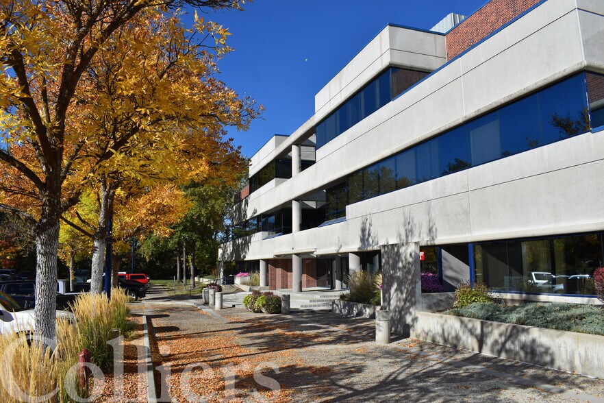 300 E Mallard Dr, Boise, ID à louer - Photo de l’immeuble – Image 3 sur 7