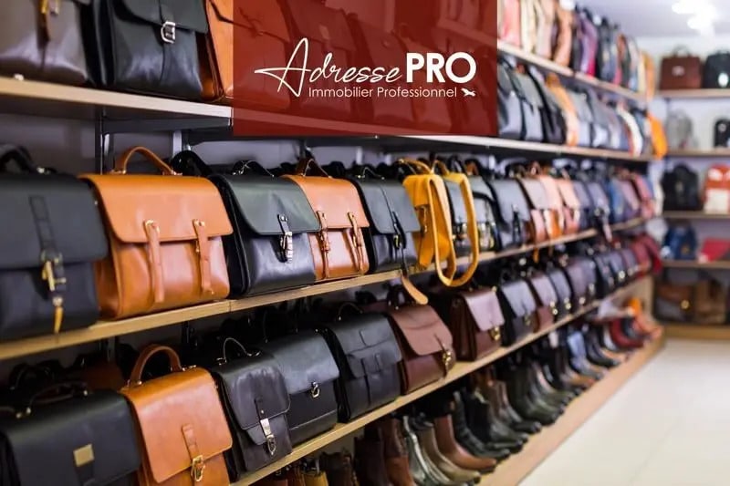 Local commercial dans Arcachon à louer - Photo de l’immeuble – Image 2 sur 2