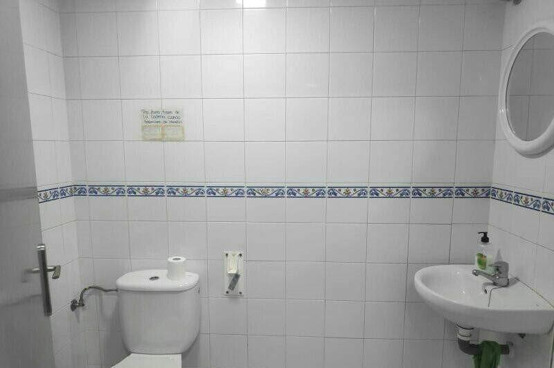 Local commercial dans Córdoba, Córdoba à vendre - Photo intérieure – Image 2 sur 5