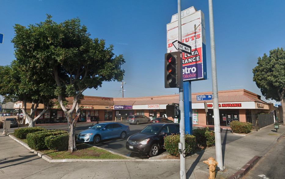 830 E Washington Blvd, Los Angeles, CA à louer - Photo de l’immeuble – Image 3 sur 10