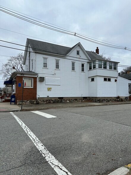 636 Ringwood Ave, Wanaque, NJ à louer - Photo de l’immeuble – Image 2 sur 5