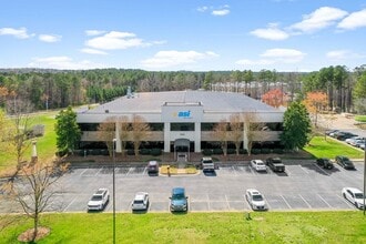 600 Irving Pky, Holly Springs, NC à louer Photo intérieure– Image 1 sur 3
