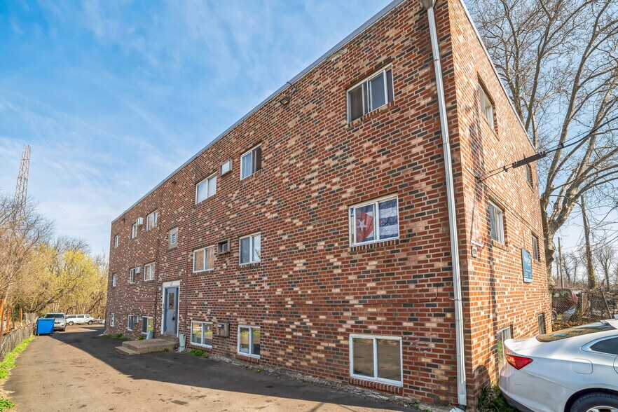 Windrim Manor & Maple Lane Apartments portefeuille de 2 biens à vendre sur LoopNet.fr - Photo de l’immeuble – Image 1 sur 34