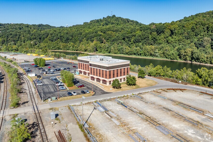 1200 Maronda Way, Monessen, PA à louer - Aérien – Image 3 sur 4