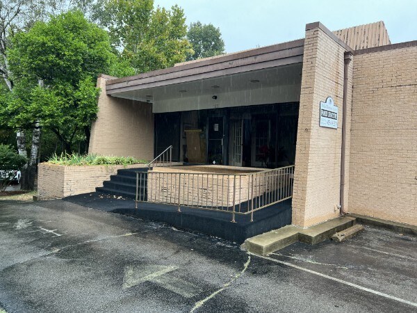 125 Enon Springs Rd E, Smyrna, TN à louer - Photo de l’immeuble – Image 1 sur 5