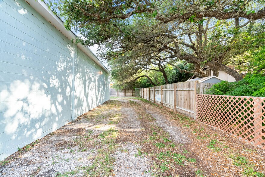 1700 Highway 35 N, Rockport, TX à vendre - Photo de l’immeuble – Image 2 sur 43