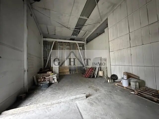 Industriel/Logistique dans Lisses à louer - Photo de l’immeuble – Image 1 sur 2