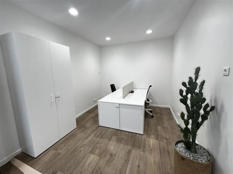 Bureau dans Paris à louer - Photo de l’immeuble – Image 3 sur 6