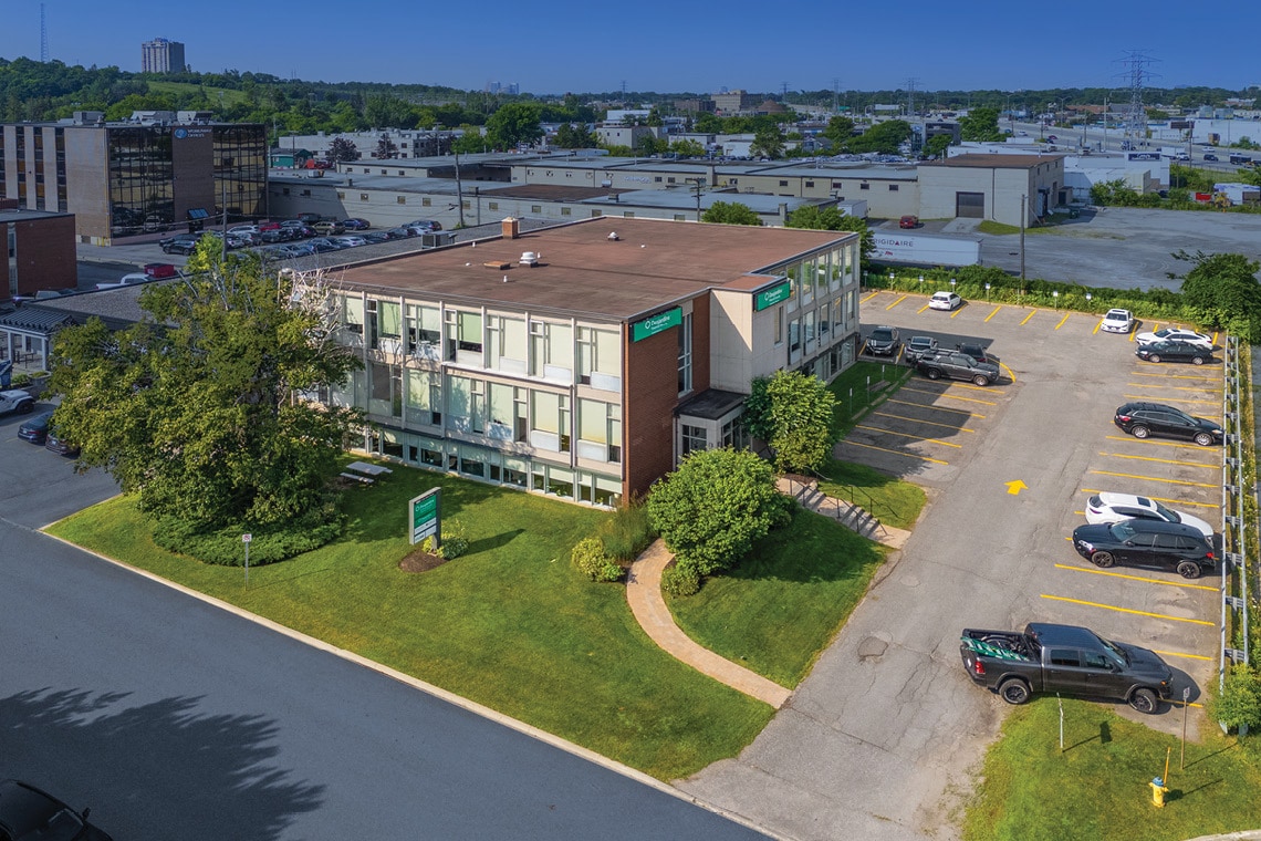880 Lady Ellen Pl, Ottawa, ON à louer Photo intérieure– Image 1 sur 16