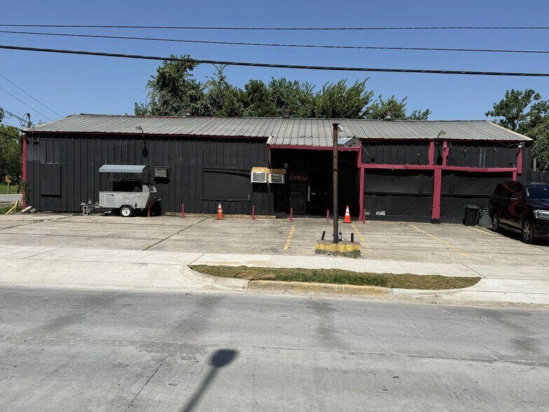 8930 Scott St, Houston, TX à vendre - Photo de l’immeuble – Image 3 sur 8