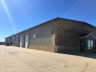 Plus de détails pour 100 NW 142nd St, Edmond, OK - Industriel/Logistique à louer
