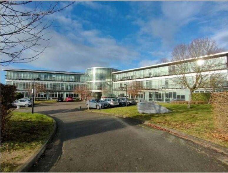 2 Rue René Caudron, Voisins-le-Bretonneux à vendre - Photo de l’immeuble – Image 2 sur 13