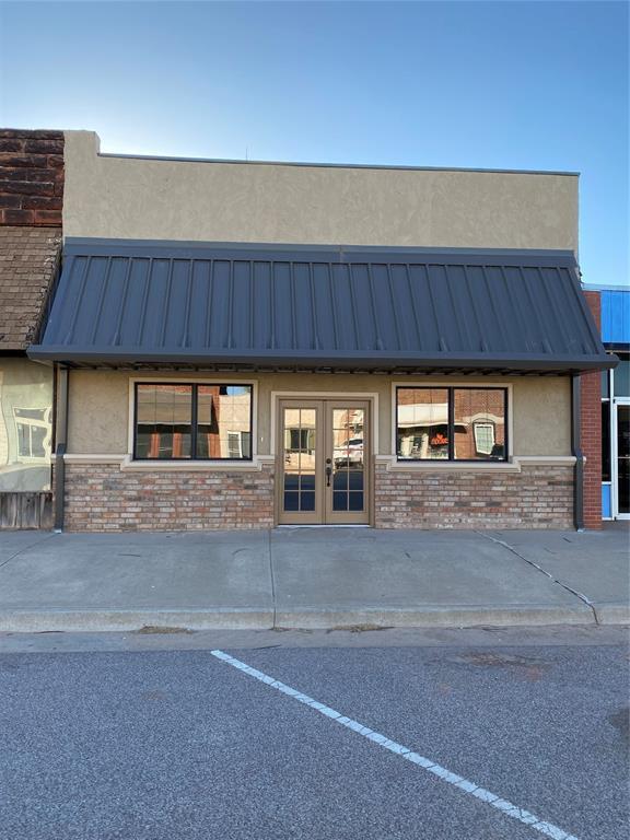 111 Grand St, Crescent, OK à vendre Photo de l’immeuble– Image 1 sur 12