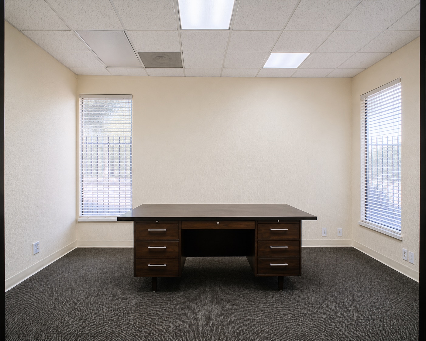 6151 Fair Oaks Blvd, Carmichael, CA à louer Photo intérieure– Image 1 sur 7