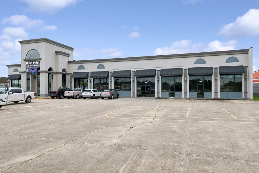 8180 Earhart Blvd, New Orleans, LA à louer - Photo de l’immeuble – Image 2 sur 13