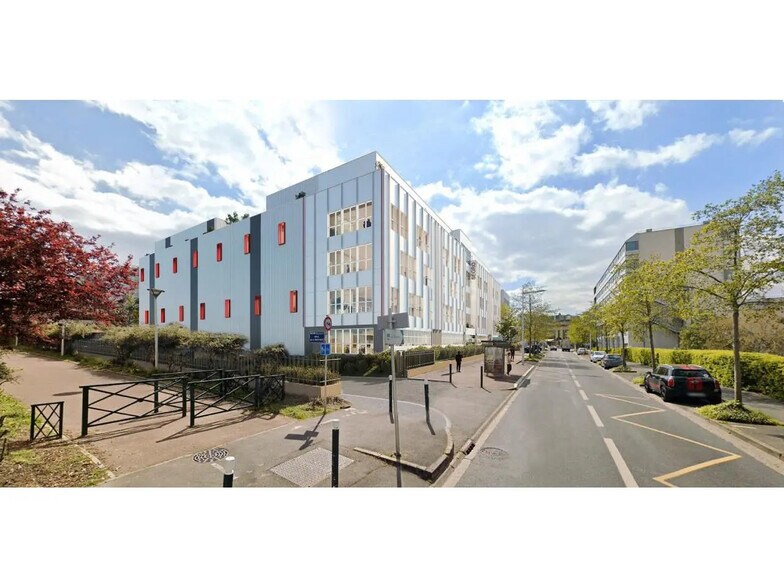 Bureau dans Nanterre à louer - Photo de l’immeuble – Image 2 sur 10