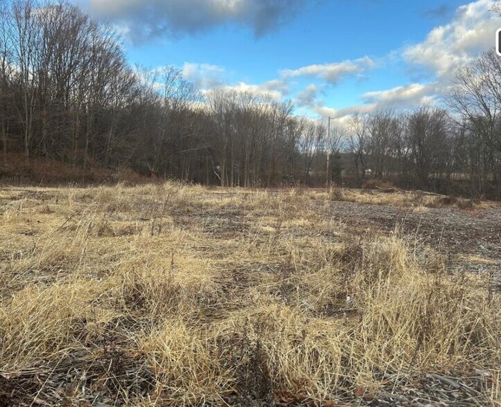 100 Ten Acre ln, Brewster, NY à vendre - Photo de l’immeuble – Image 2 sur 3