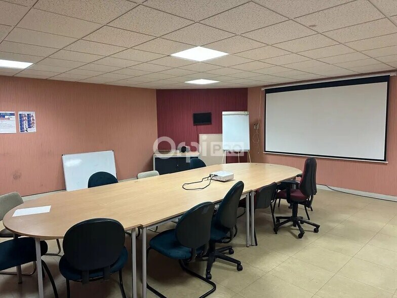 Local d'activités dans La Chevrolière à vendre - Photo de l’immeuble – Image 3 sur 6