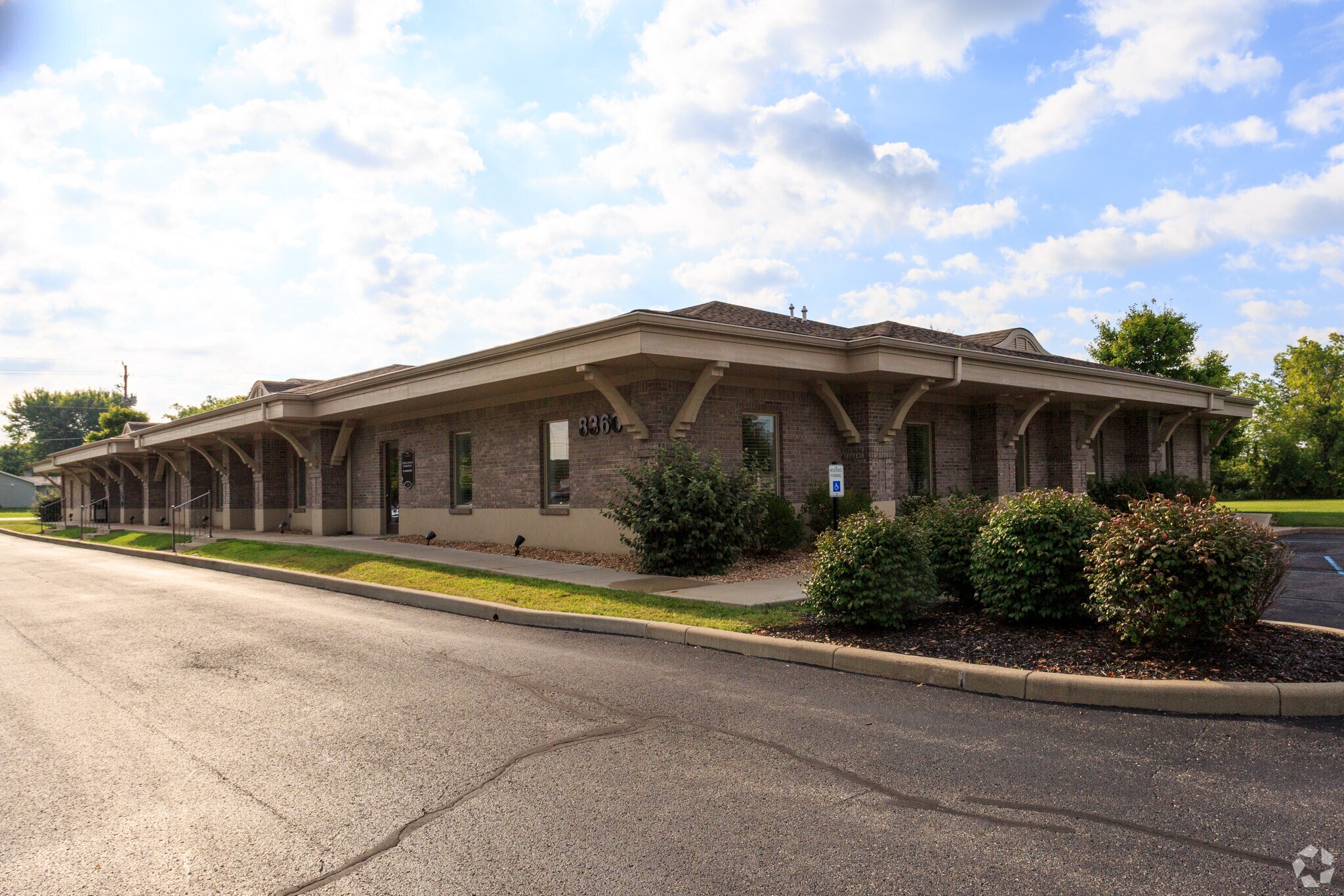 8360 S Emerson Ave, Indianapolis, IN à louer Photo principale– Image 1 sur 8