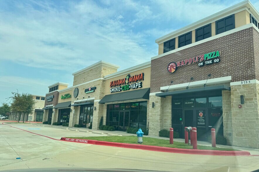 3725 S Lake Forest Dr, McKinney, TX à louer - Photo de l’immeuble – Image 2 sur 6