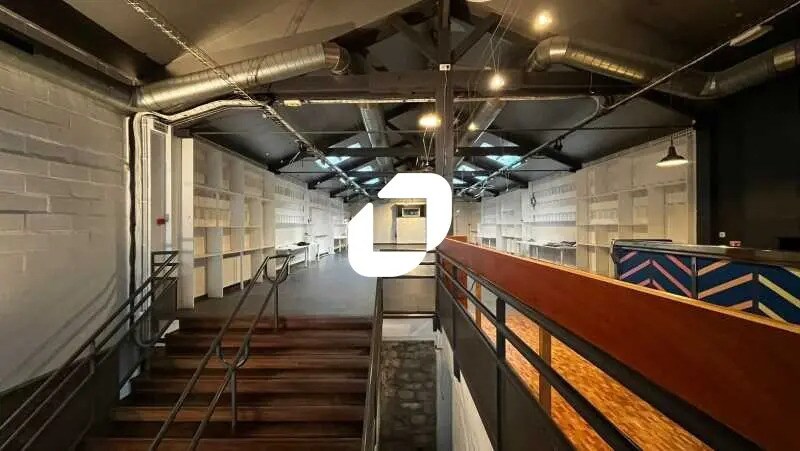 Bureau dans Paris à louer - Photo de l’immeuble – Image 2 sur 11