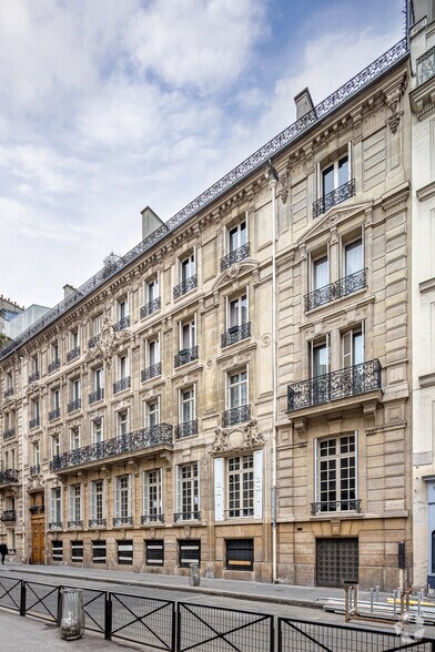 Bureau dans Paris à louer - Photo principale – Image 1 sur 3