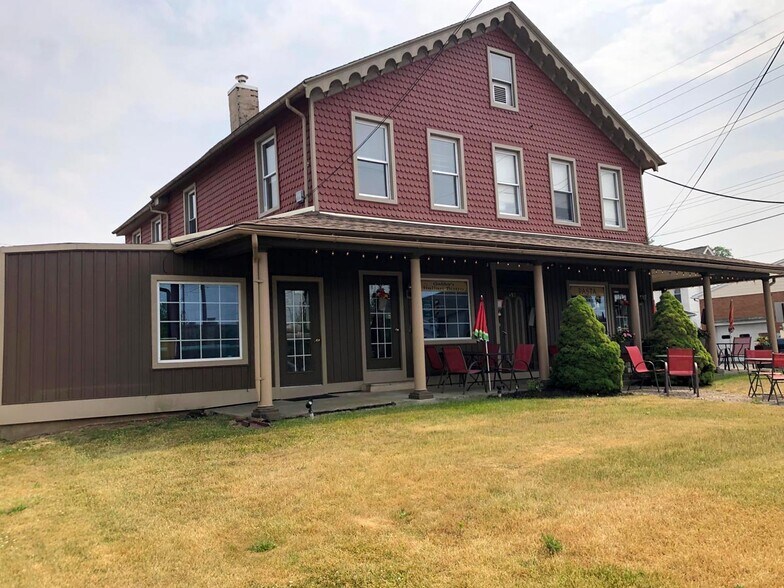 452 E Cumberland St, Lebanon, PA à louer - Photo de l’immeuble – Image 2 sur 10