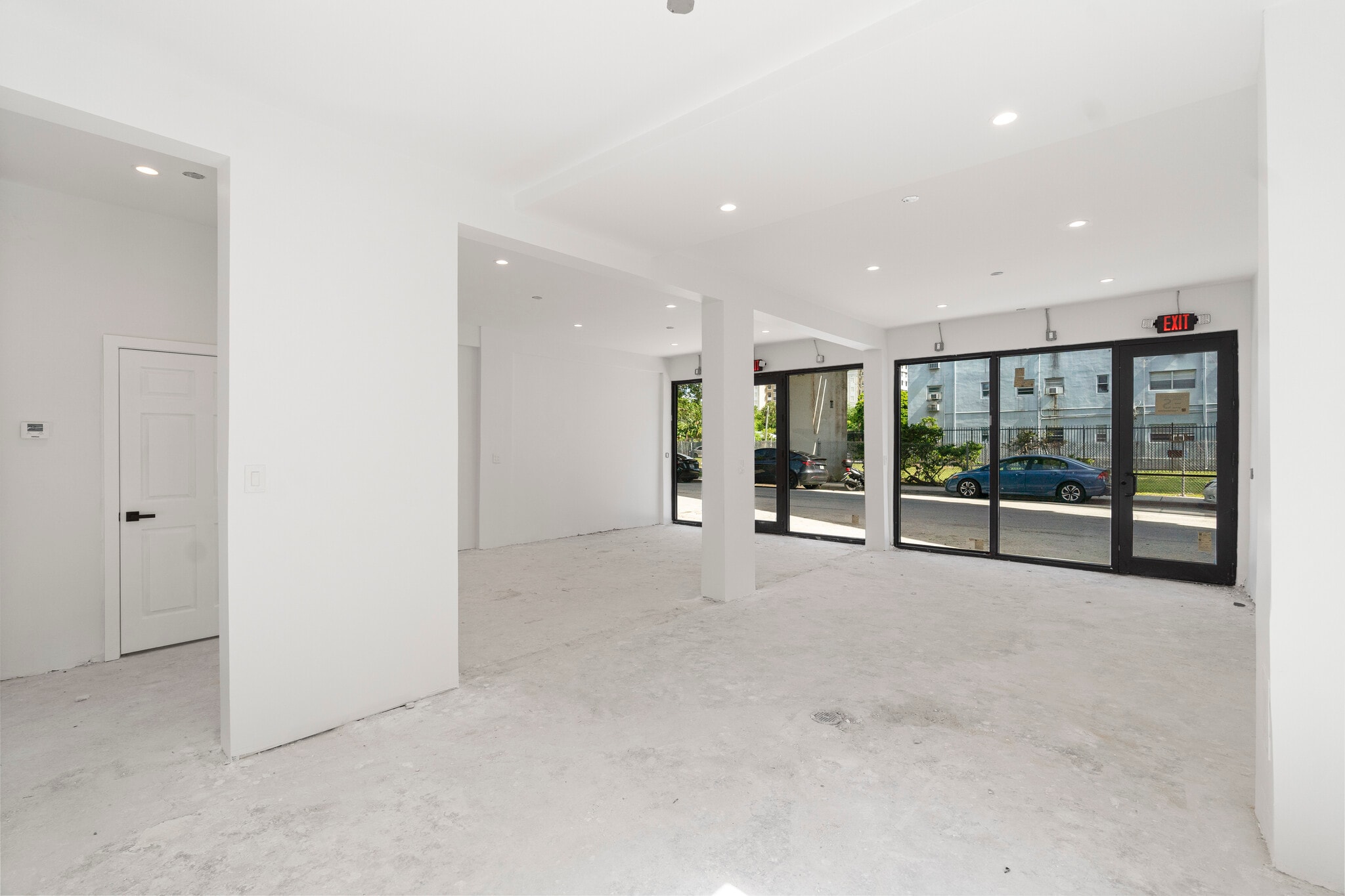 212 NW 11th St, Miami, FL à louer Photo de l’immeuble– Image 1 sur 5