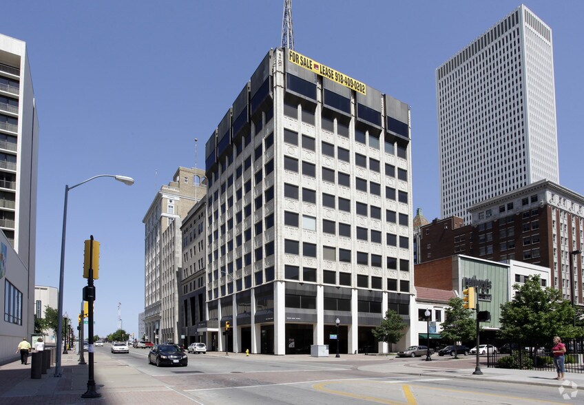 8 E 3rd St, Tulsa, OK à vendre - Photo de l’immeuble – Image 2 sur 16