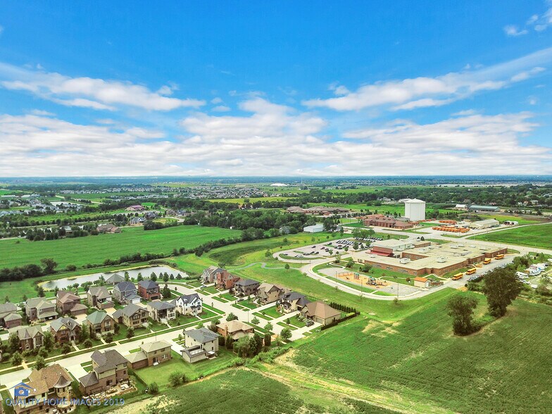 14549 W 159th St, Homer Glen, IL à vendre - Photo de l’immeuble – Image 2 sur 35