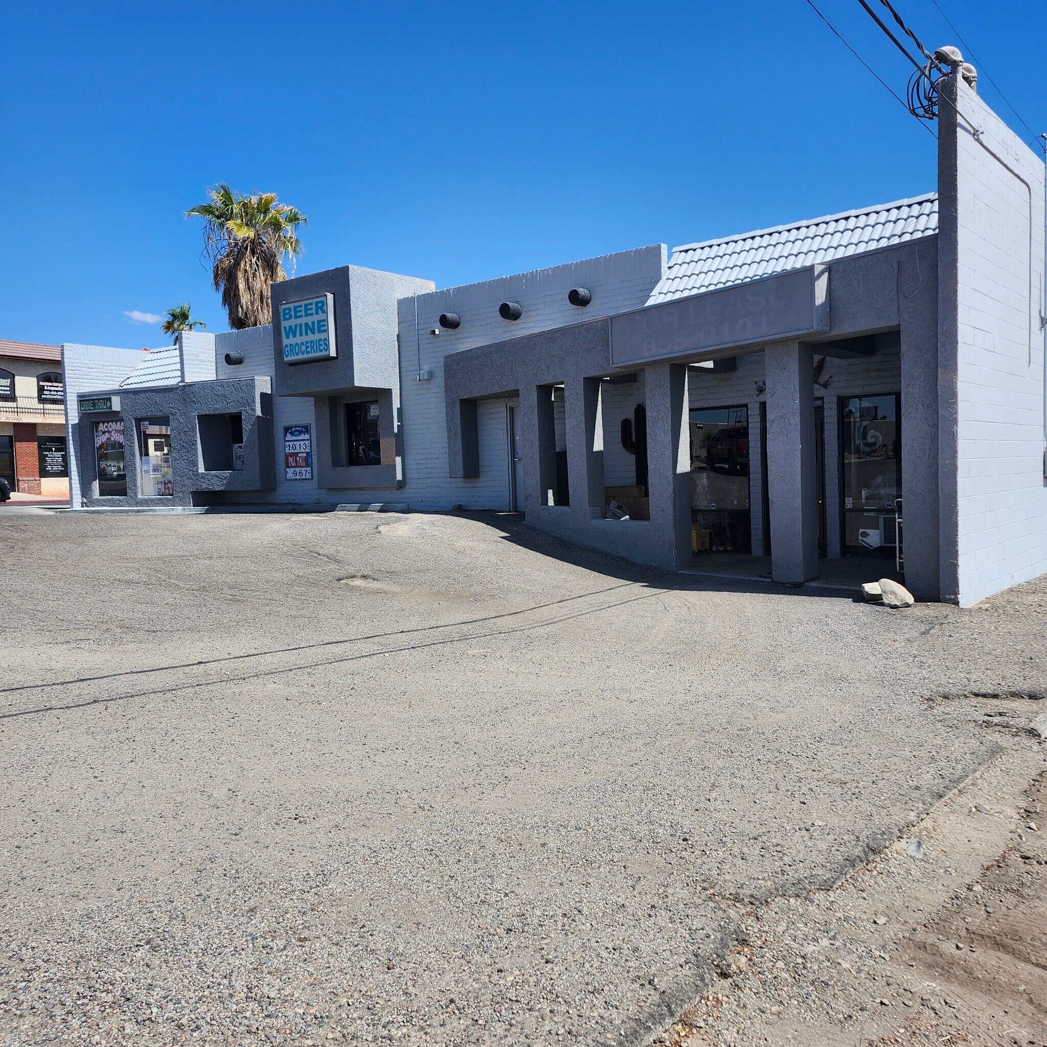 35 Acoma Blvd S, Lake Havasu City, AZ à vendre Photo de l’immeuble– Image 1 sur 33