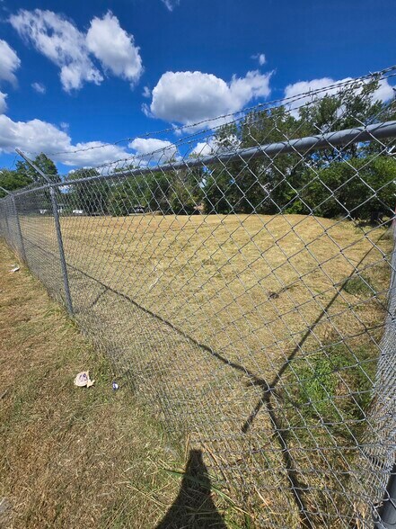 9999 Mill Street, Campton, KY à vendre - Photo de l’immeuble – Image 2 sur 4