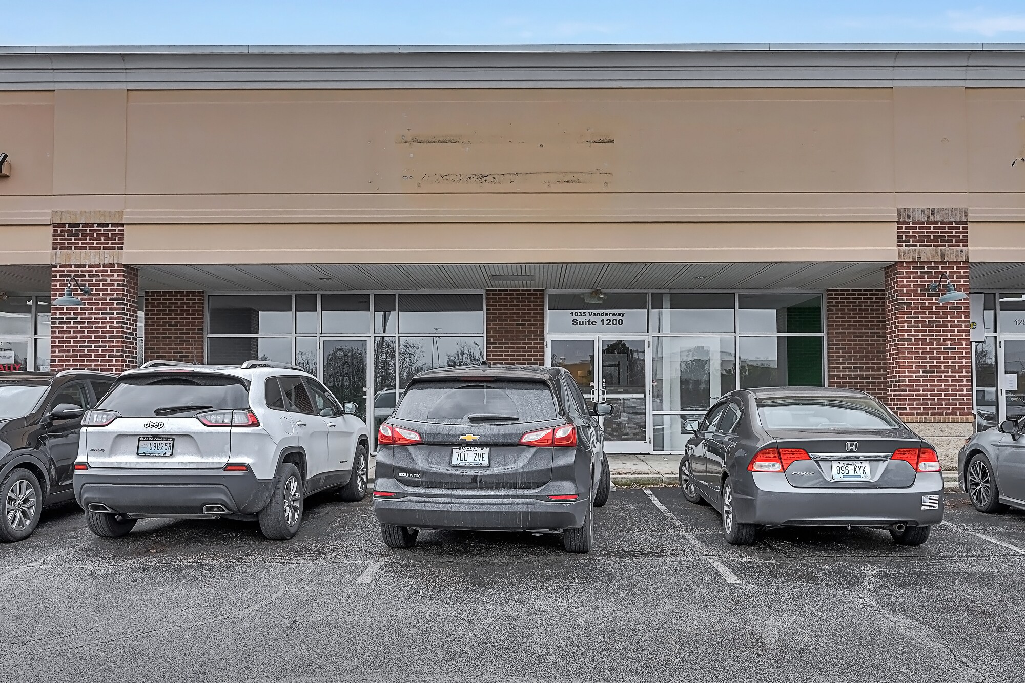 1035 Vandercar Dr, Florence, KY à louer Photo principale– Image 1 sur 41