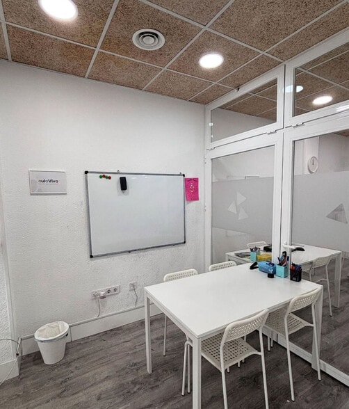 Bureaux/Local commercial dans Fuenlabrada, Madrid à louer - Photo intérieure – Image 1 sur 7