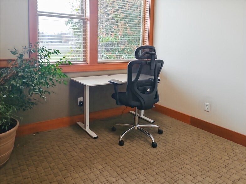 3559 National Dr, Medford, OR à louer - Photo intérieure – Image 2 sur 15