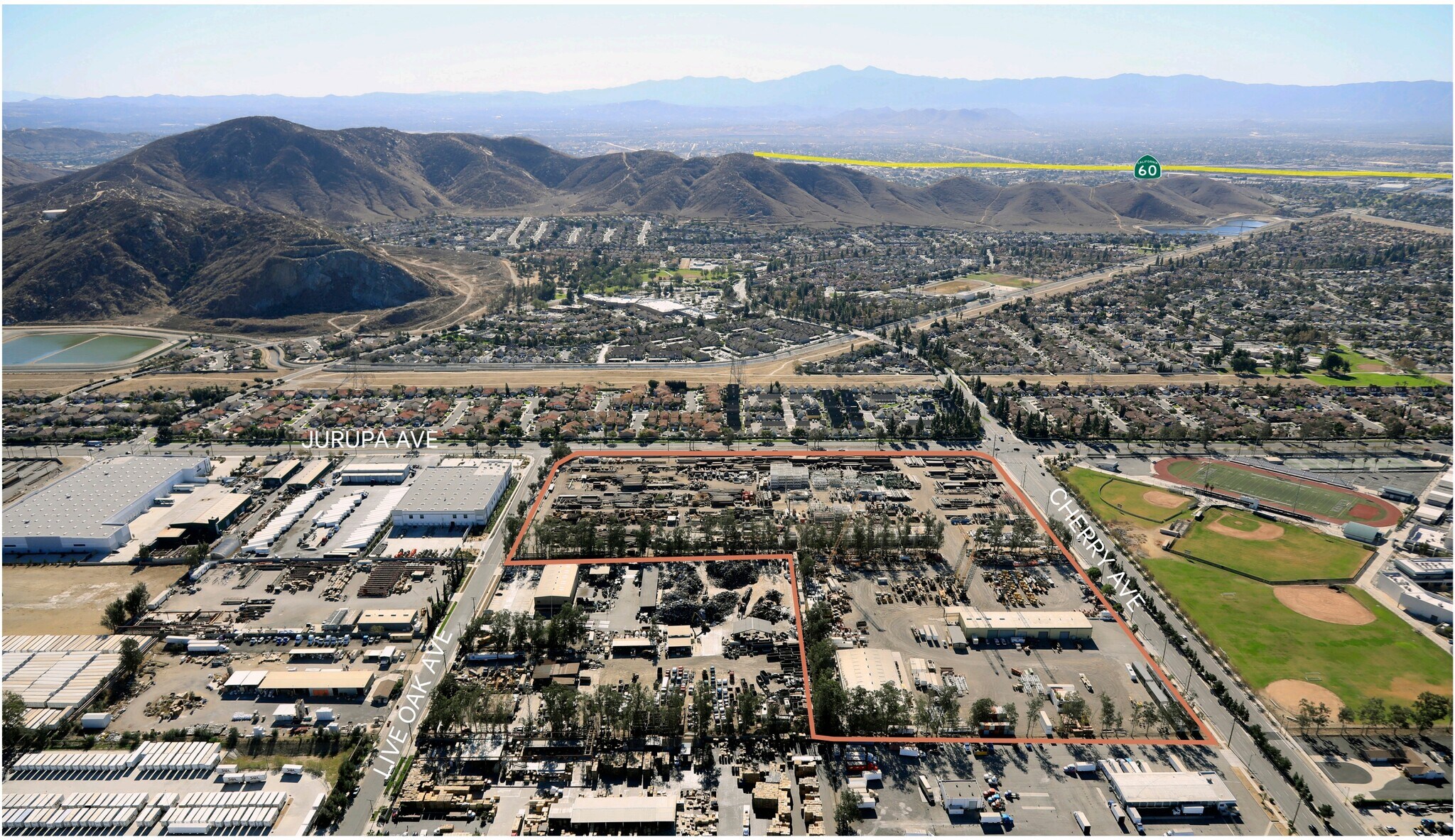 NEC Cherry Ave & Jurupa Ave, Fontana, CA à louer Photo de l’immeuble– Image 1 sur 4